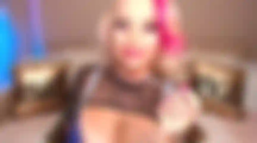 47. Professionelle hausfrau, die dich davon überzeugt, deiner frau den besten blowjob zu hinterlassen, dich mein make-up verwöhnen zu lassen und ihr dein sperma zu stehlen.