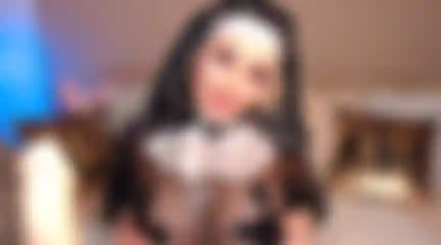 21. Superheißes nonnen-outfit, ich werde soooo schlecht sein, ich werde eine riesige ladung auf mein gesicht nehmen und mit sperma spielen wie ein echtes versautes mädchen!