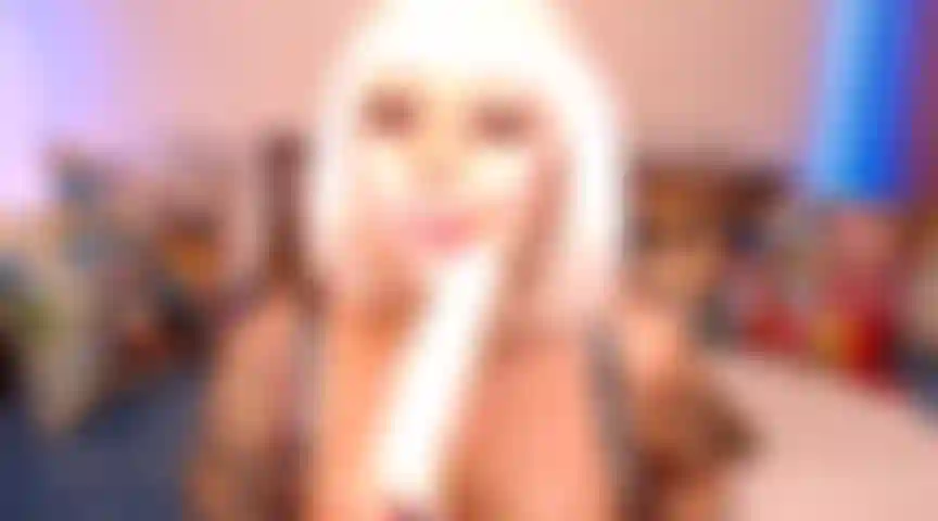 16. Ein riesiger cumshot verdirbt mein make-up.