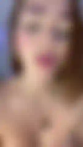 Die die milch in meinem mund und köstliche titten liebt.