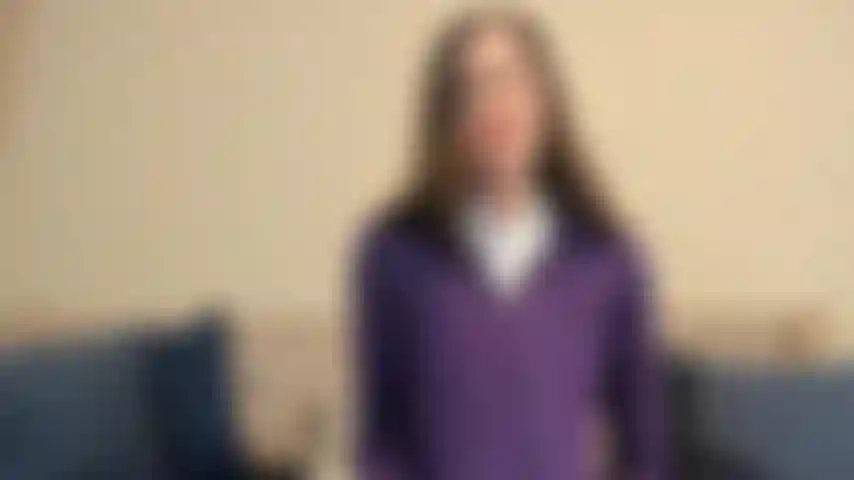 Ich wünsche mir große brüste – ich habe körbchen und bin nach dem bh-kauf deprimiert. Ich schaue bei einem hellseher vorbei, der mir magische gummibärchen gibt … funktionieren sie? Werde ich immer eine tasse haben?