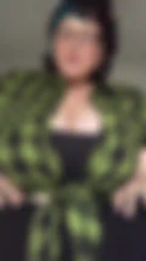 Klatsche in meine 46j-körbchen.