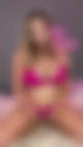 Joi mit countdown über titten.