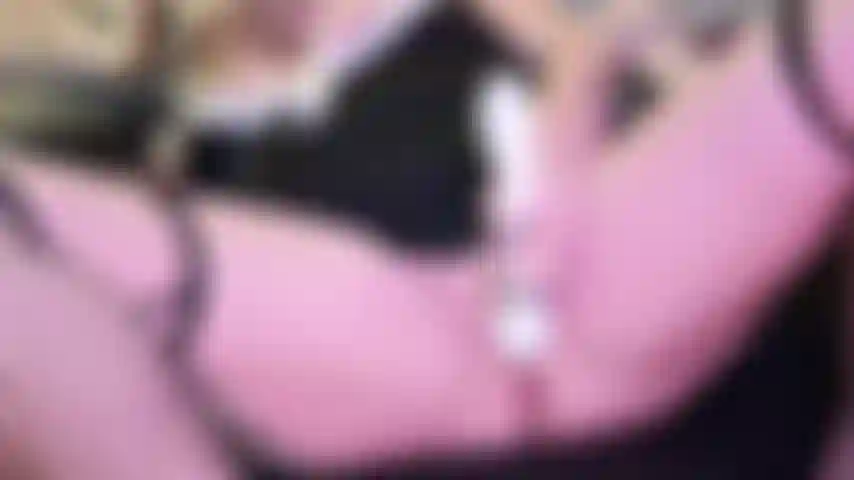 Schauen sie mir zu, wie ich meinen zauberstab/dildo benutze und 9 minuten lang spritze.