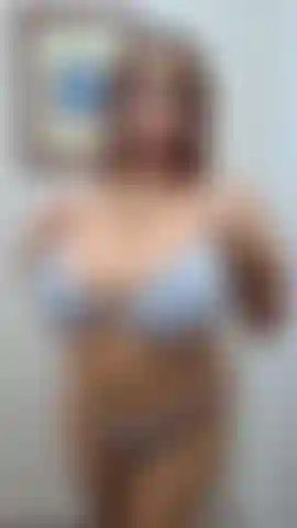 Meine finger in der muschi, schau dir diese riesigen titten an.