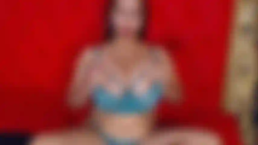 Meine großen titten werden dich verrückt machen.