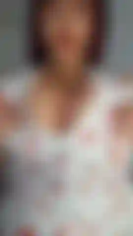 Willst du, dass ich mein kleid ausziehe?