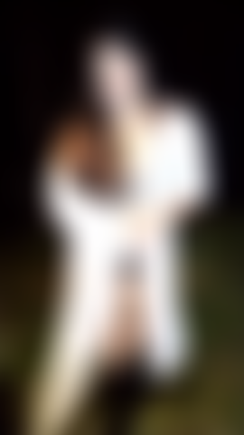 Zieh eine socke aus, füße nah.