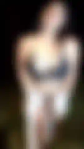 Schau dir meinen hintern an.