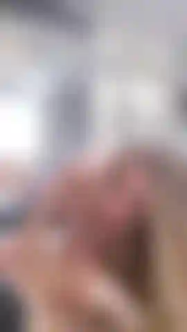 Schwanger ist und einen blowjob gibt.