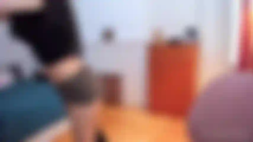 Spuckfetisch, grober blowjob, nackt und stöhnend.