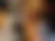 Während sie ihr hotelzimmer putzt, fängt das zimmermädchen an, ihnen einen schönen blowjob zu geben (pov-dildo) / alors qu'elle nettoie ta chambre d'htel, la domestique beginne te sucer goulment (dildo).