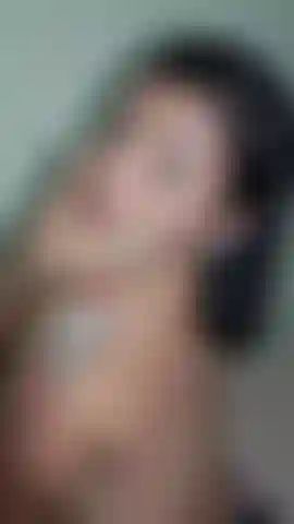 desires of caresses and many kisses to make me wet..