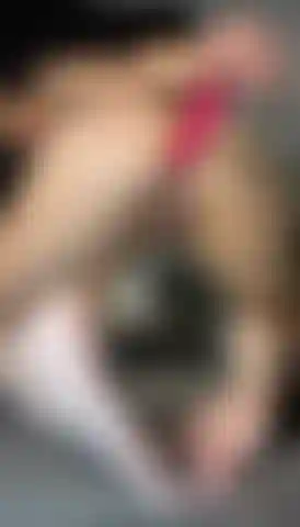 Schmutziger, nasser dp! 8 Ein realistischer 12-zoll-dildo in meinem arsch und ein glasdildo in meiner muschi.