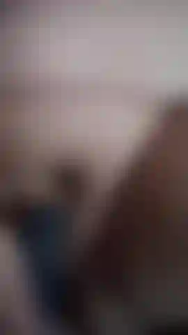 Die ihren arsch bis zum abspritzen fickt.