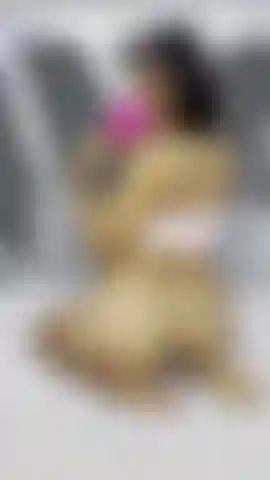 Möchtest du meinen arsch mit dem plug ficken?