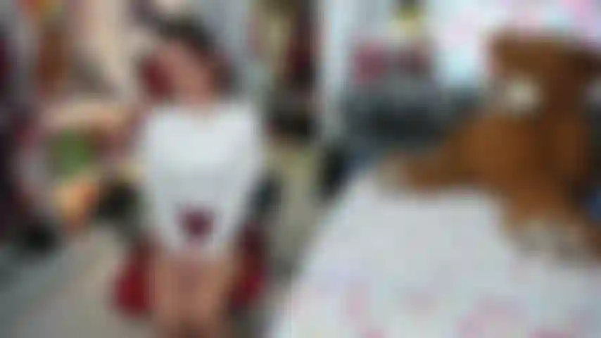 Mein versautestes individuelles rollenspiel: ich bin deine sekretärin und ich möchte dir meine wertschätzung zeigen, weil du mich in deiner großen firma eingestellt hast. Aber ich weiß, dass nicht nur ihre firma groß ist, auch ihre hosen sind groß.