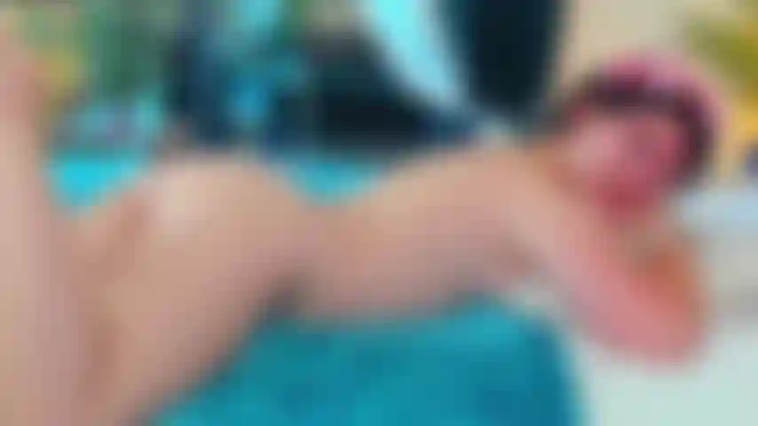 Zweiter teil - rollenspielliebhaber im urlaub - reitet deinen schwanz, bis du mich bis zum rand ausfüllst.