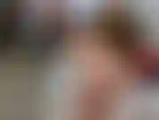 Creme meinen körper mit einer tonne lotion ein und werde wild. Wenn ich dabei auf deinen schwanz schaue, werde ich feucht und das kannst du sehen. Warte bis zum ende, um deine überraschung zu bekommen.