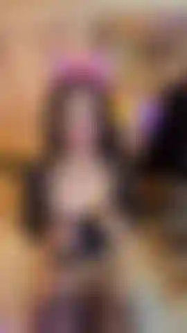 Deren titten hüpfen.