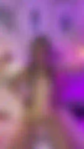 Stell dir vor, wie ich auf dir herumhüpfen könnte.