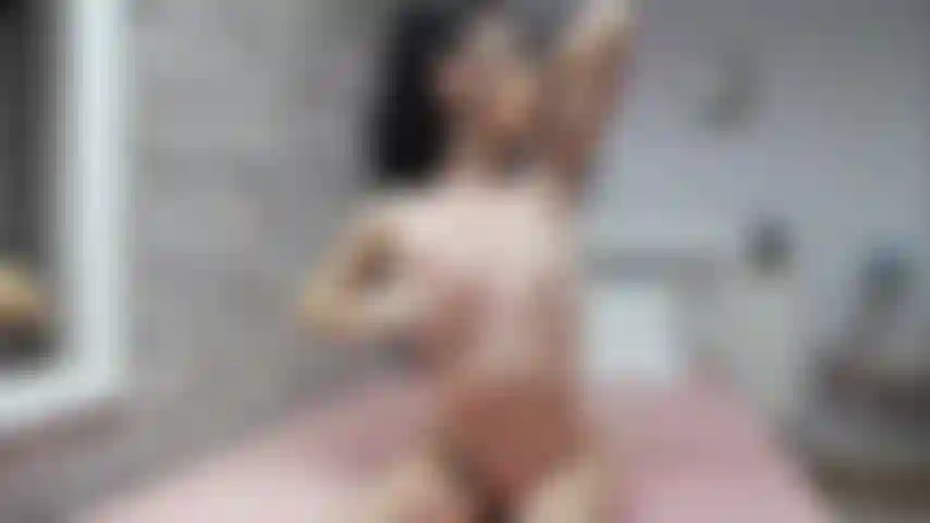 Flexing your inner desire...  // muscle // teasing // flexing // playful