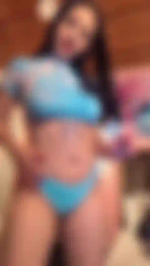 Komm und spiel mit meinem süßen körper!!