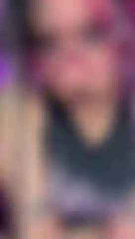 Knowing you are watching me and enjoying yourself turns me on so bad and I start touch my body