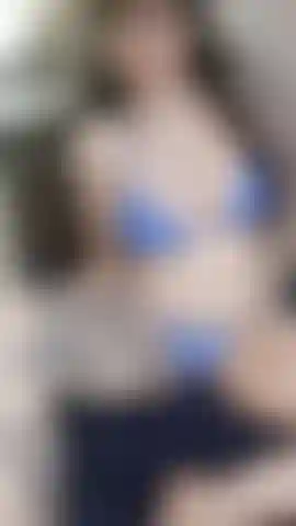 Habe eine muschi und lutsche einen großen schwarzen schwanz als dildo.