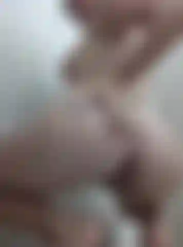 Fingering show in the shower