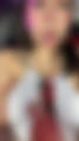 Die mein spielzeug berühre und dabei vibrieren lasse.