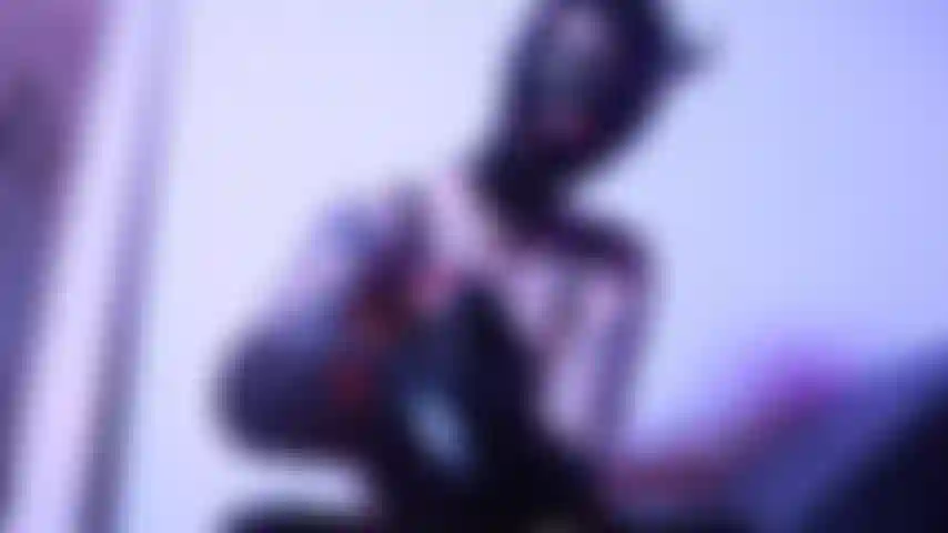 Latex-handjob/footjob.