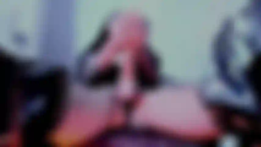 Reite diesen schwanz mit dieser weichei-muschi.