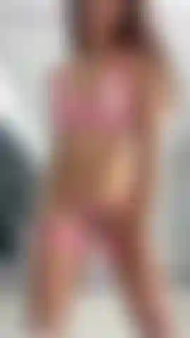 Pink Lingerie Tease, sweet ass shaking!