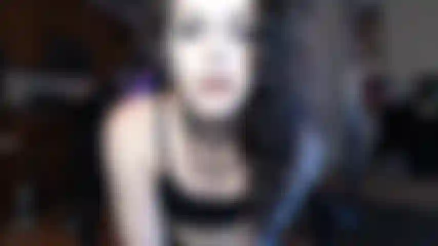 Dom benutzt deinen mund zu ihrem eigenen vergnügen.