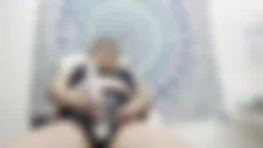 Hitachi-orgasmus im höschen.