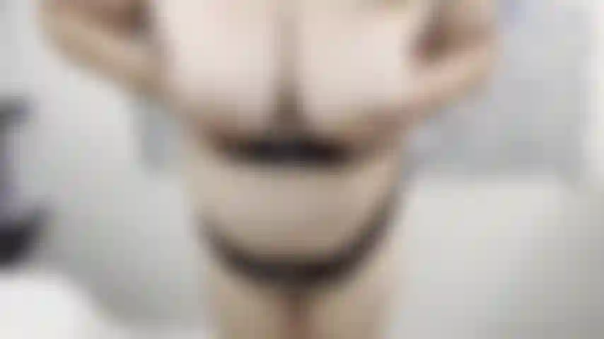 Stehe auf große titten und hintern.