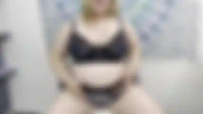 Die sinnliche anbetung eines dicken bauchs liebt.