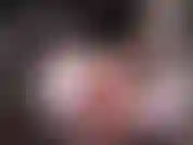 Bist du auch so geil wie ich? Dann komm, pack deinen schwanz. Spritz ihn für mich ab. Ich zeige es dir, ziehe mein höschen aus und zeige dir meine dicken titten. Dann besorge ich es mir mit dem dildo! Erst lutsche ich ihn, dann verschlingt er meinen nassen eiter.