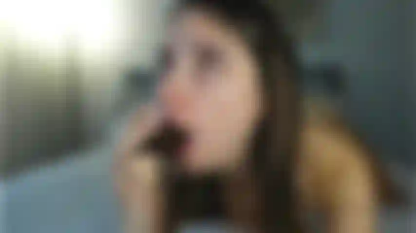 Schlampiger deepthroat und schwangerer orgasmus.