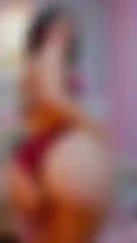 Mit einem köstlichen großen arsch.