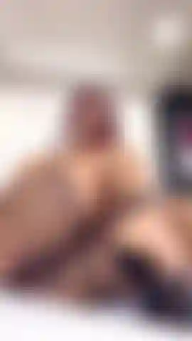 . Führe bitte deinen schwanz ein.