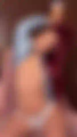 The redhead to the side