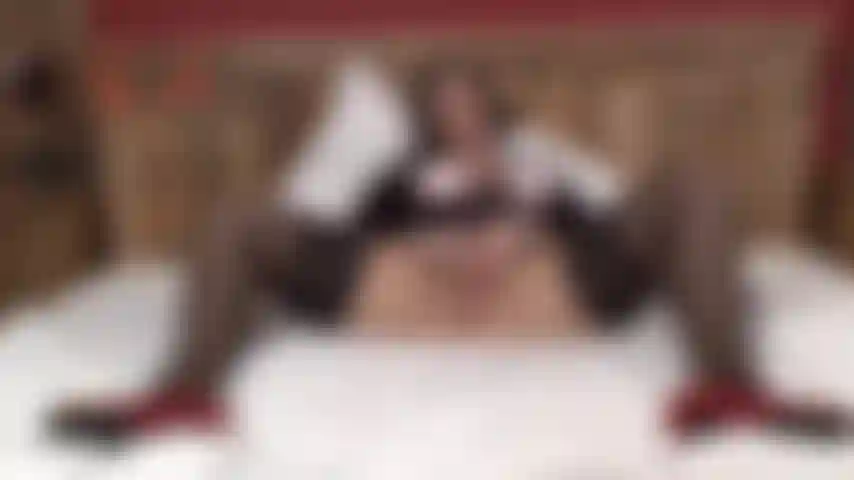 Orgasmus auf dem Bett