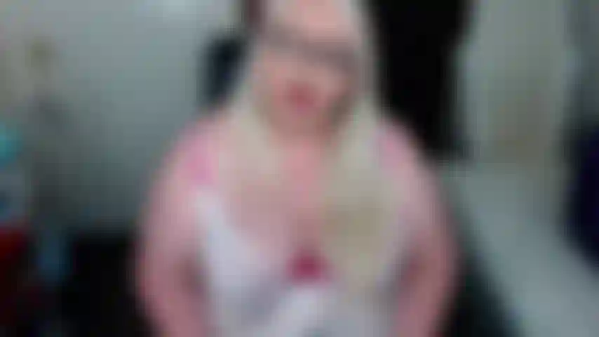 Is my cleavage distracting you? Then getting my big boobs