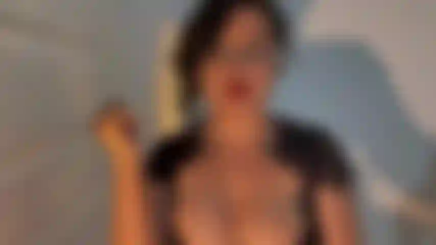 Snap und sende: interaktives findom.