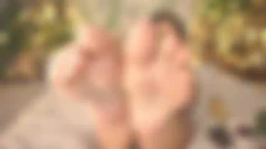 Kaufe, wenn du meine rosa sohlen anbeten willst.