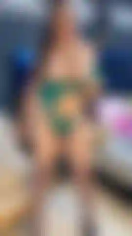 Berühre mich, während ich an dich denke.