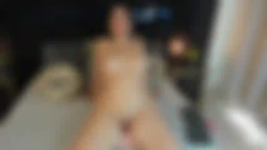 Reite meinen oberkörperdildo, so heiß.