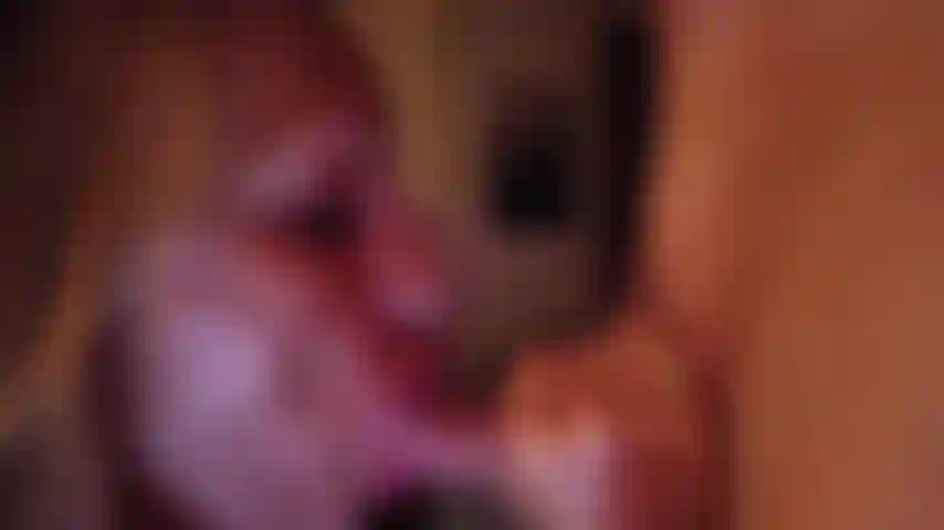 Deepthroat spritzt mir zweimal ins gesicht mund eier lutschen schwanz wichsen nahaufnahme sperma tropft ho xxx.